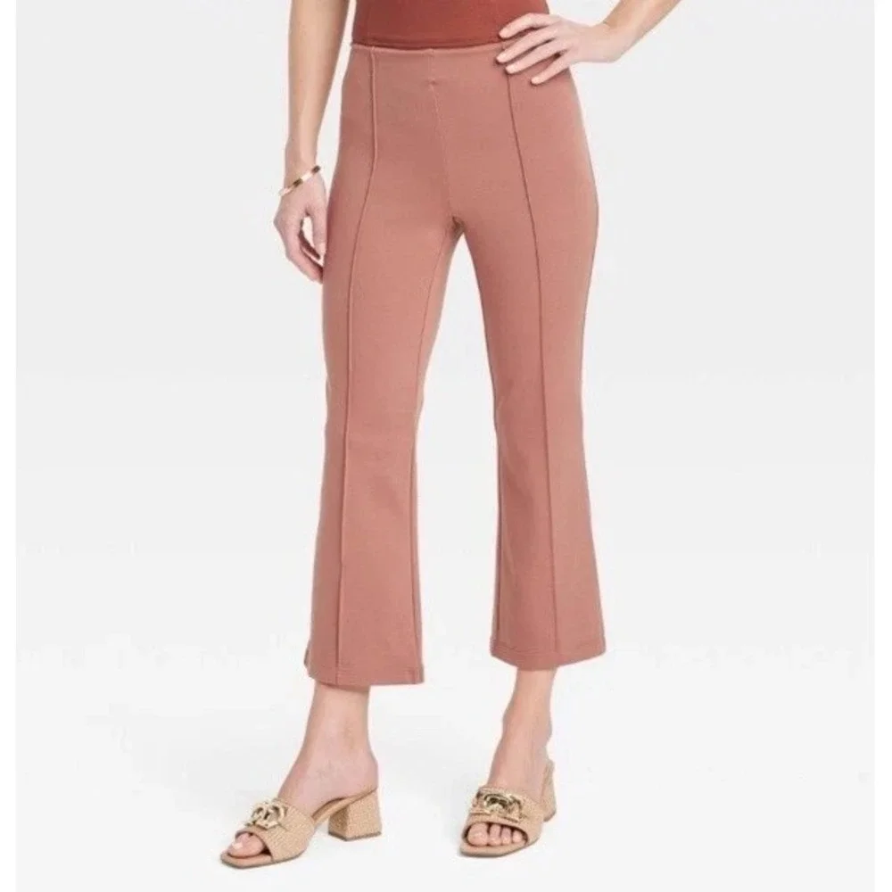 Women's Brown Kick Flare Pants M – A New Day High-Rise Ponte Cropped NWT